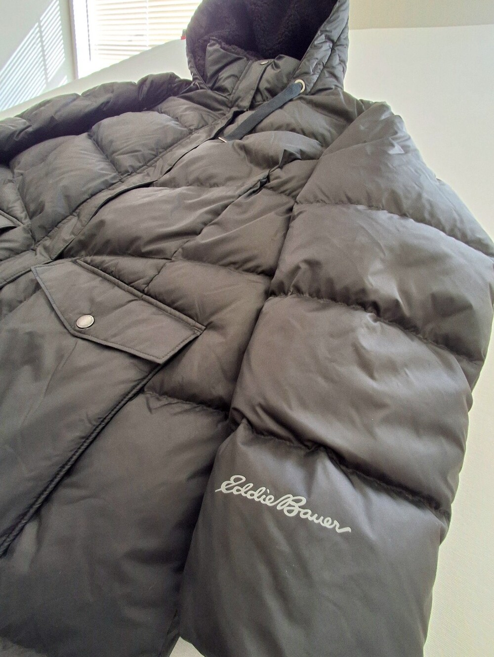 Eddie Bauer Women’s 3X Black Down Puffer Parka Faux Fur Hood Winter Coat - Picture 2 of 15
